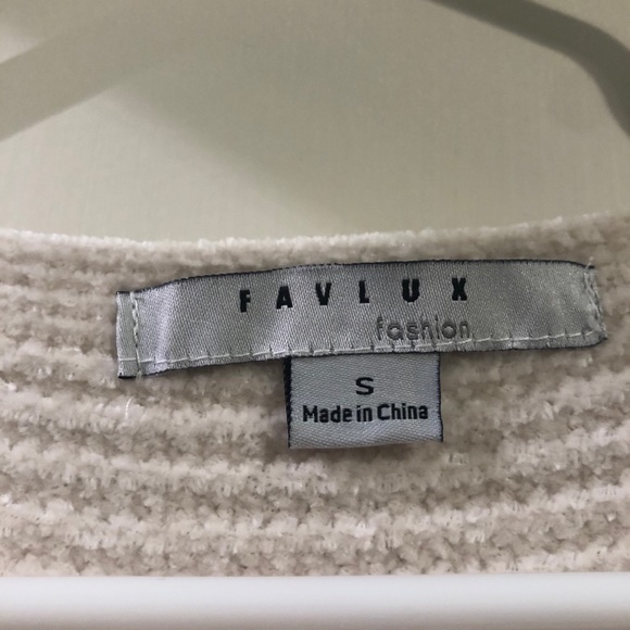 Top - Picture 2 of 3